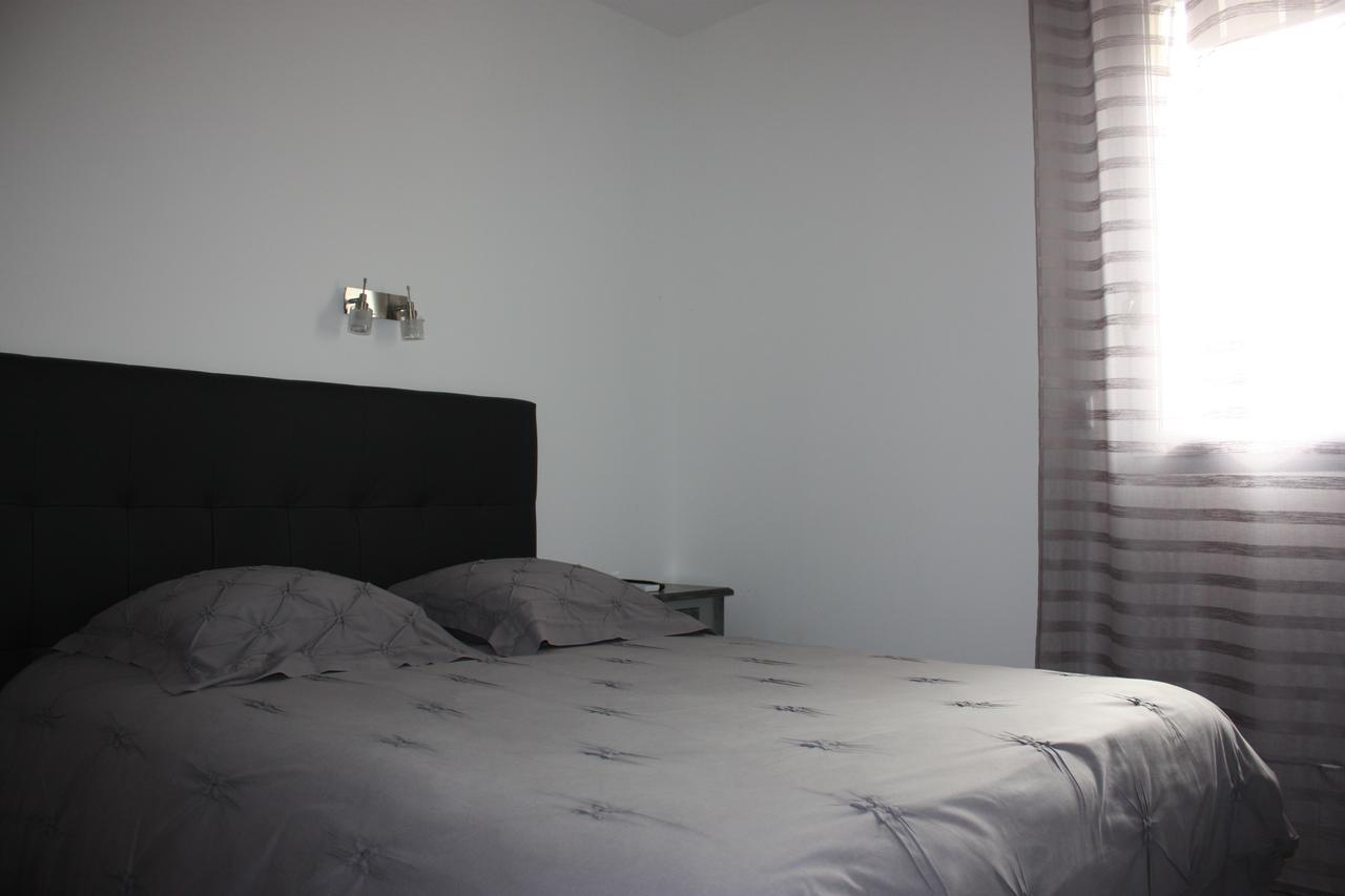 Hotel Le Midi Montaigu-de-Quercy Экстерьер фото