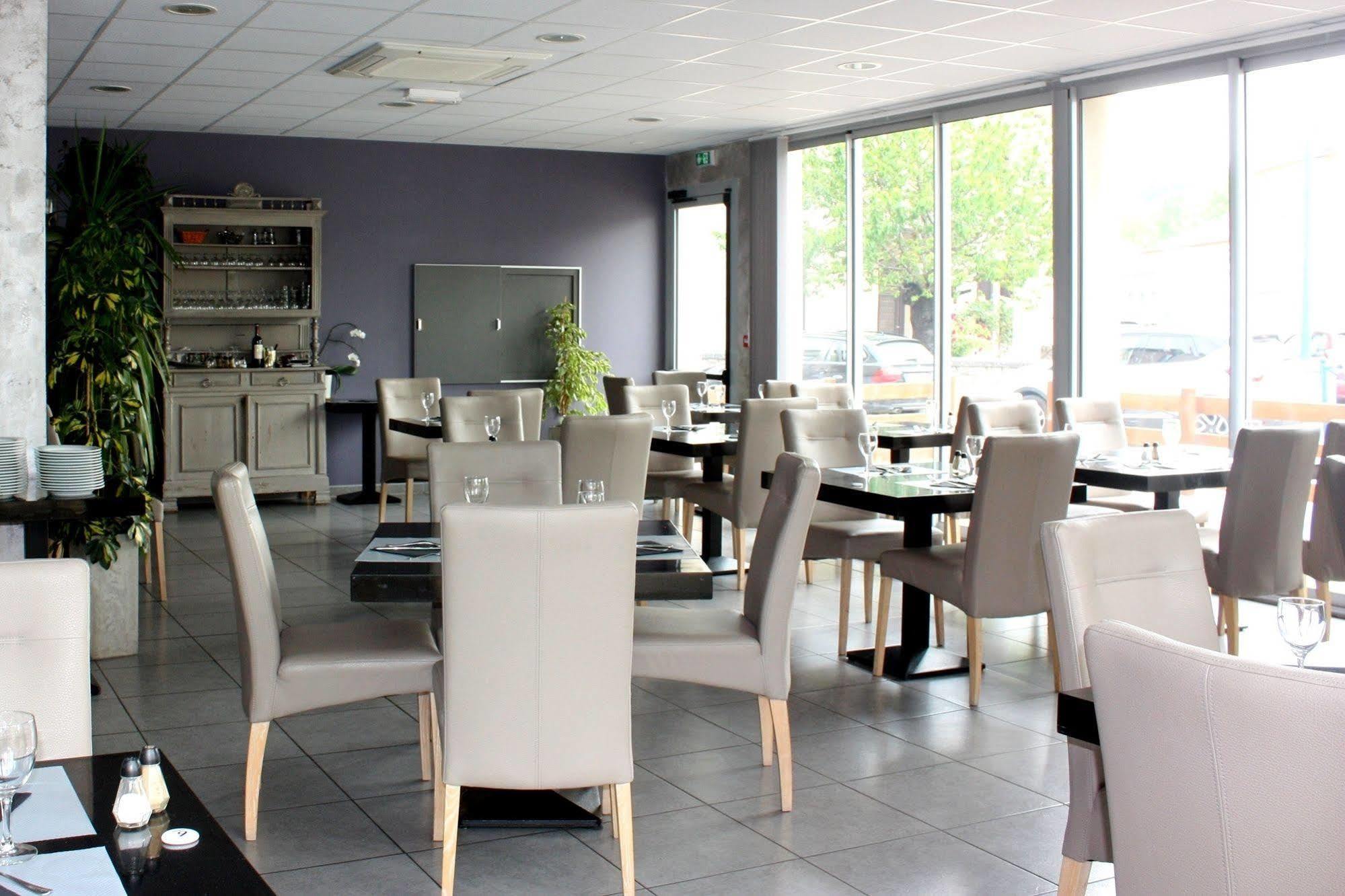 Hotel Le Midi Montaigu-de-Quercy Экстерьер фото